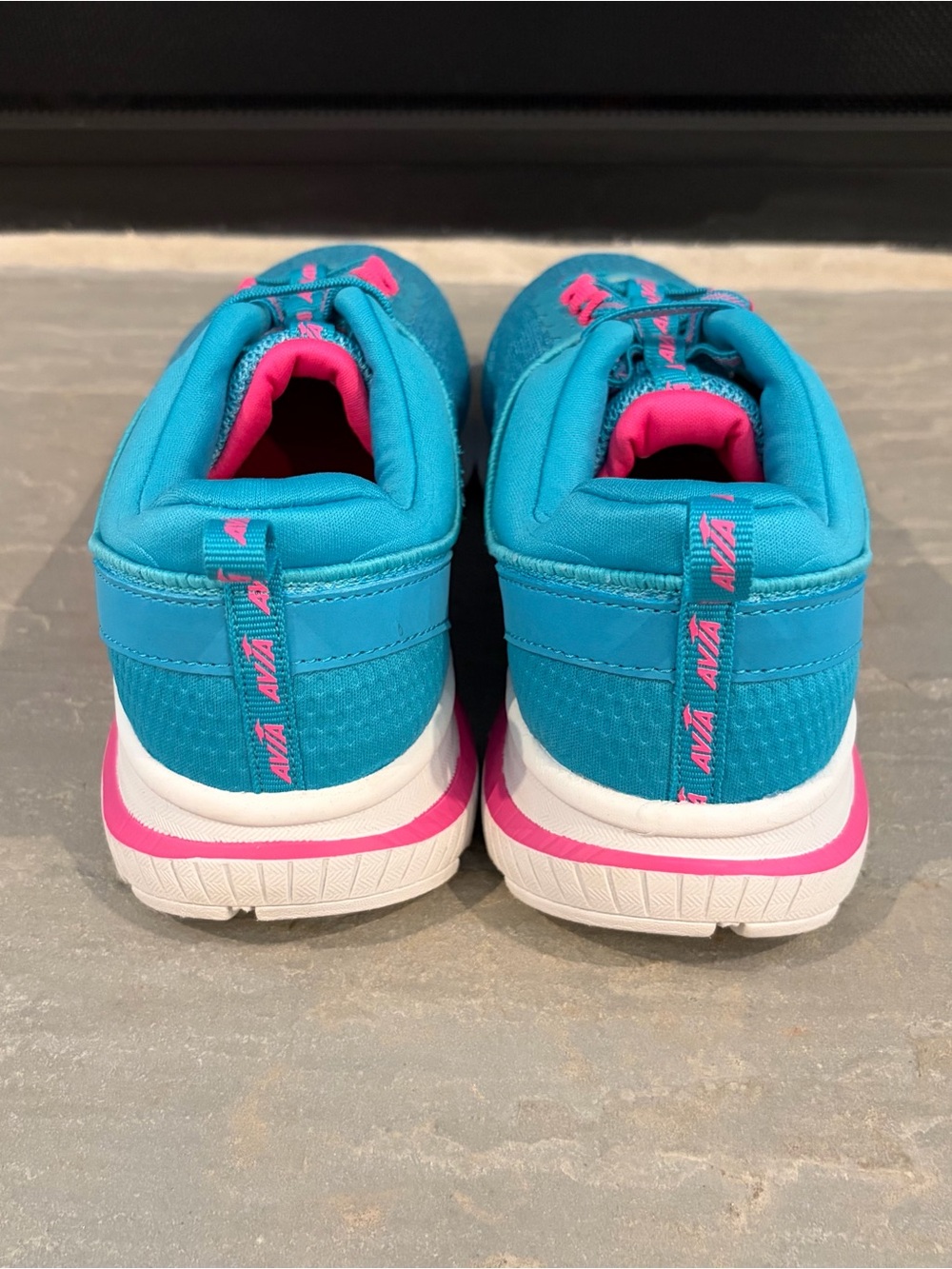 SOLD AviaTeal & Pink Cantilever Athletic Sneakers EUC Big Kids 6/Women’s 7.5 - Picture 4 of 7